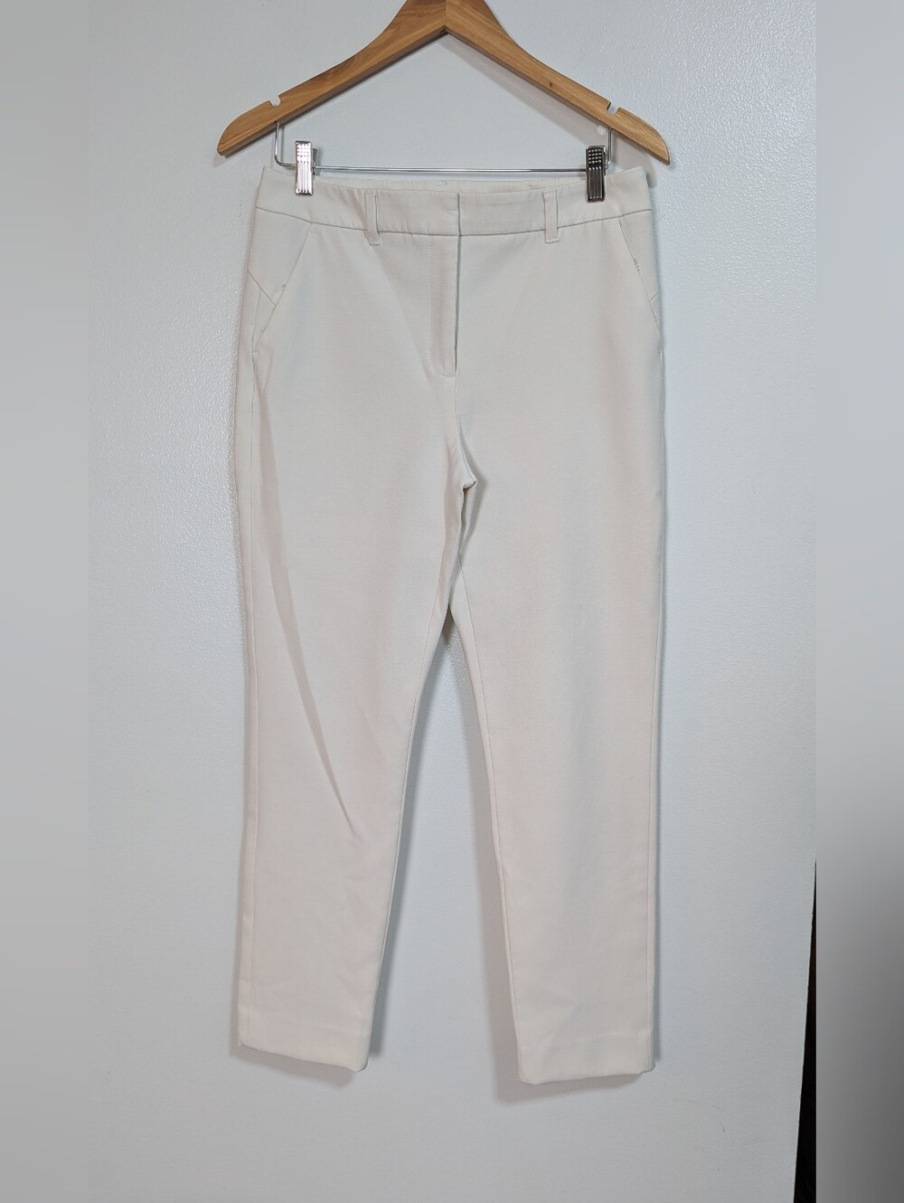 White House Black Market White/Cream The Slim Ankle Pants Size 6